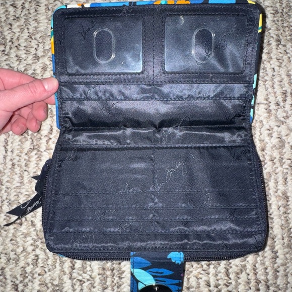 Vera Bradley RFID Floral Turn Lock Wallet - Picture 4 of 5